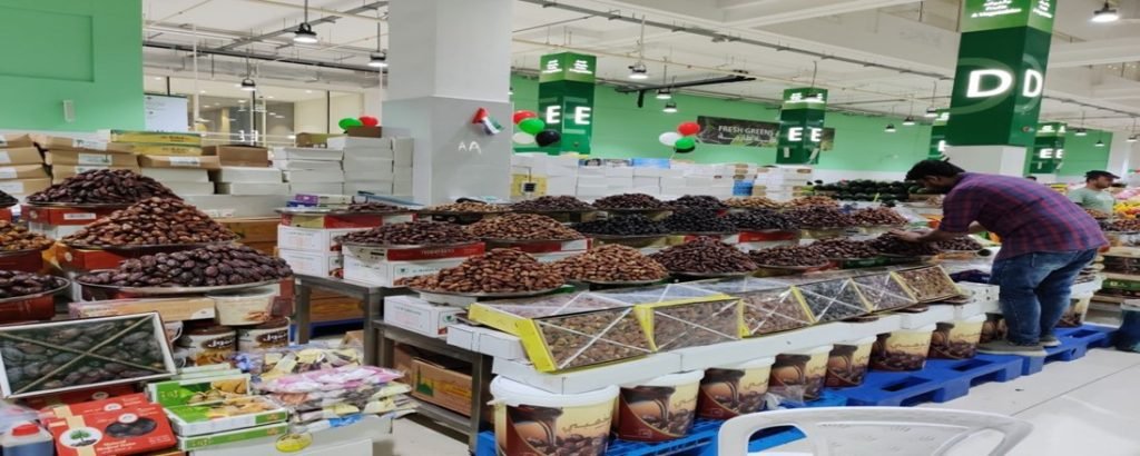 Spices, dry fruits for sale