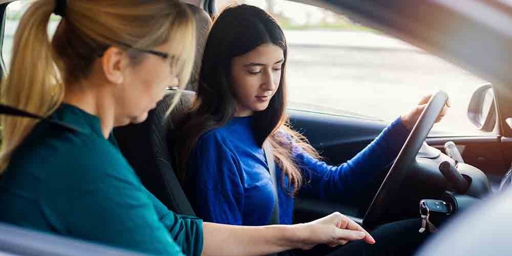 best driving school in dubai