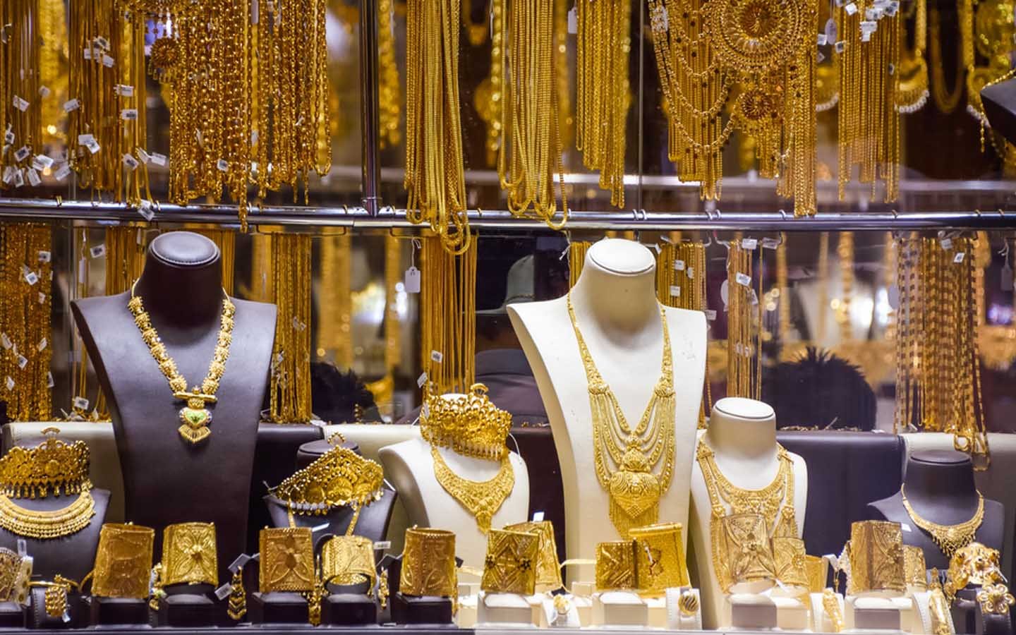 Top 10 Shops to find Best Jewelers in Dubai, ensuring Authenticity and